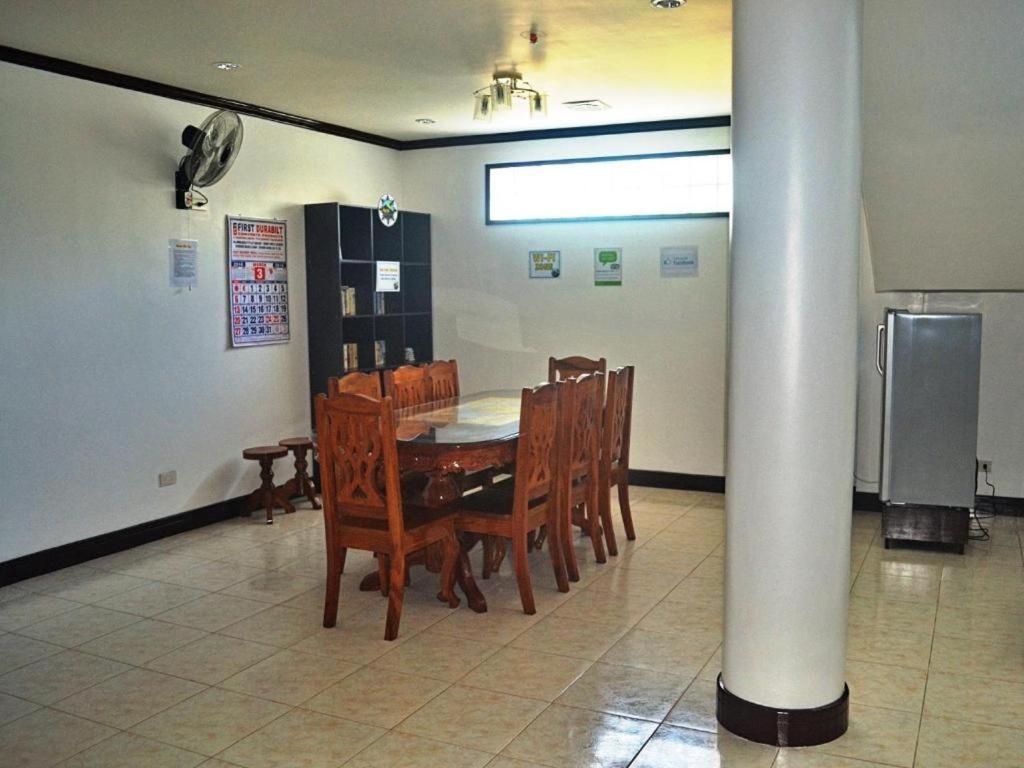 Mayon Backpackers Hostel Legazpi Extérieur photo
