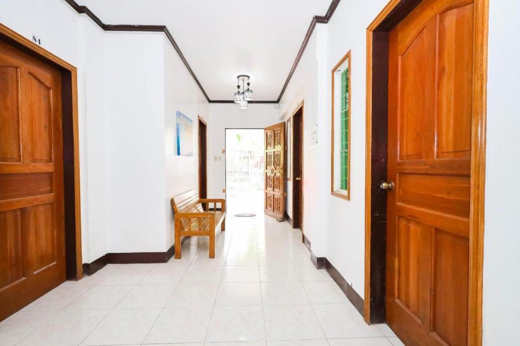 Mayon Backpackers Hostel Legazpi Extérieur photo