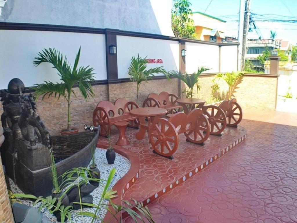 Mayon Backpackers Hostel Legazpi Extérieur photo