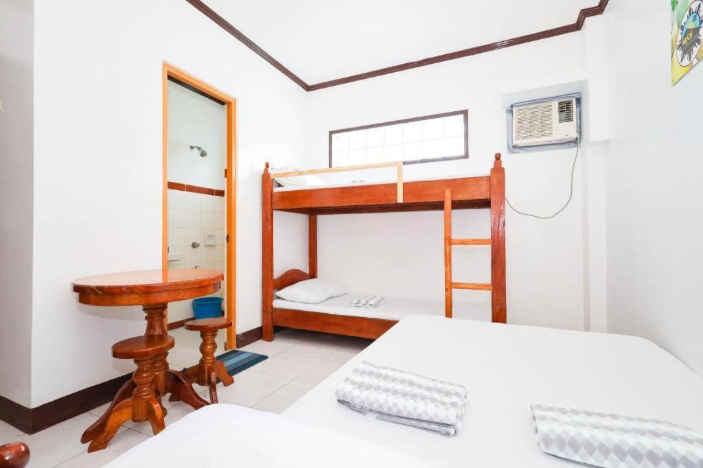 Mayon Backpackers Hostel Legazpi Extérieur photo