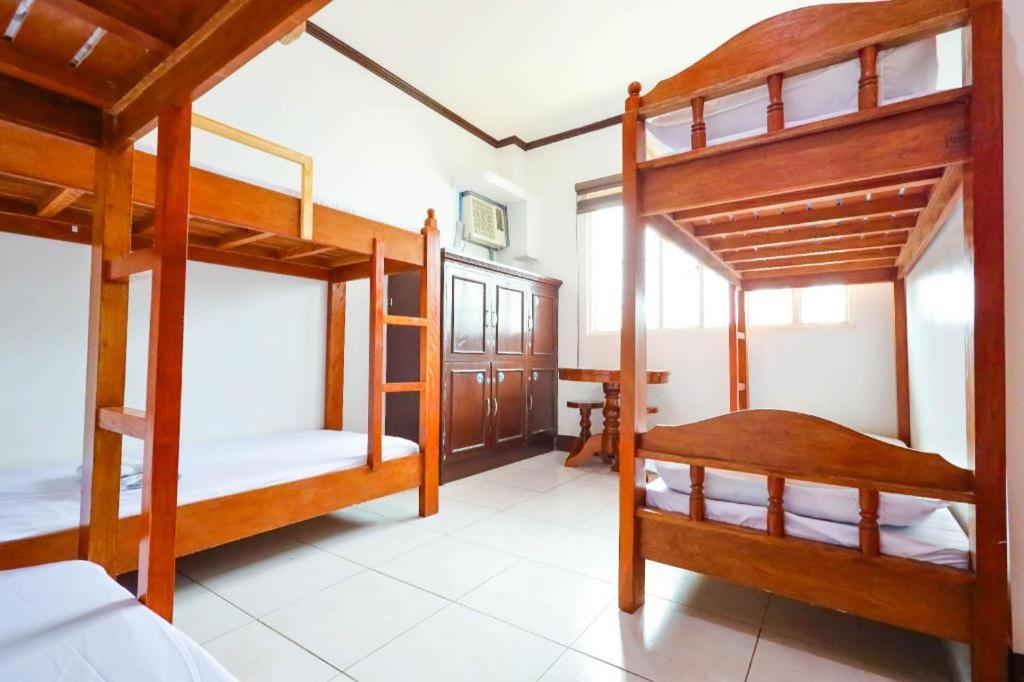 Mayon Backpackers Hostel Legazpi Extérieur photo