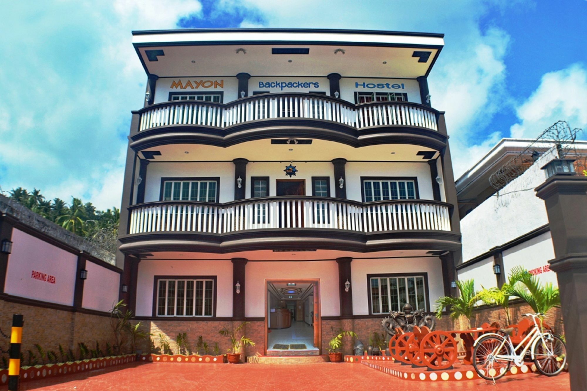 Mayon Backpackers Hostel Legazpi Extérieur photo